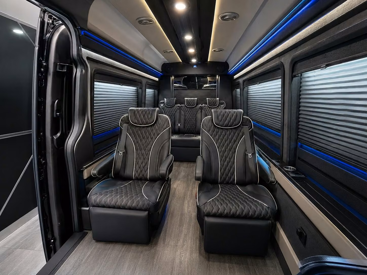 charterbusfresno com makes finding long distance airport transfers from fresno simple