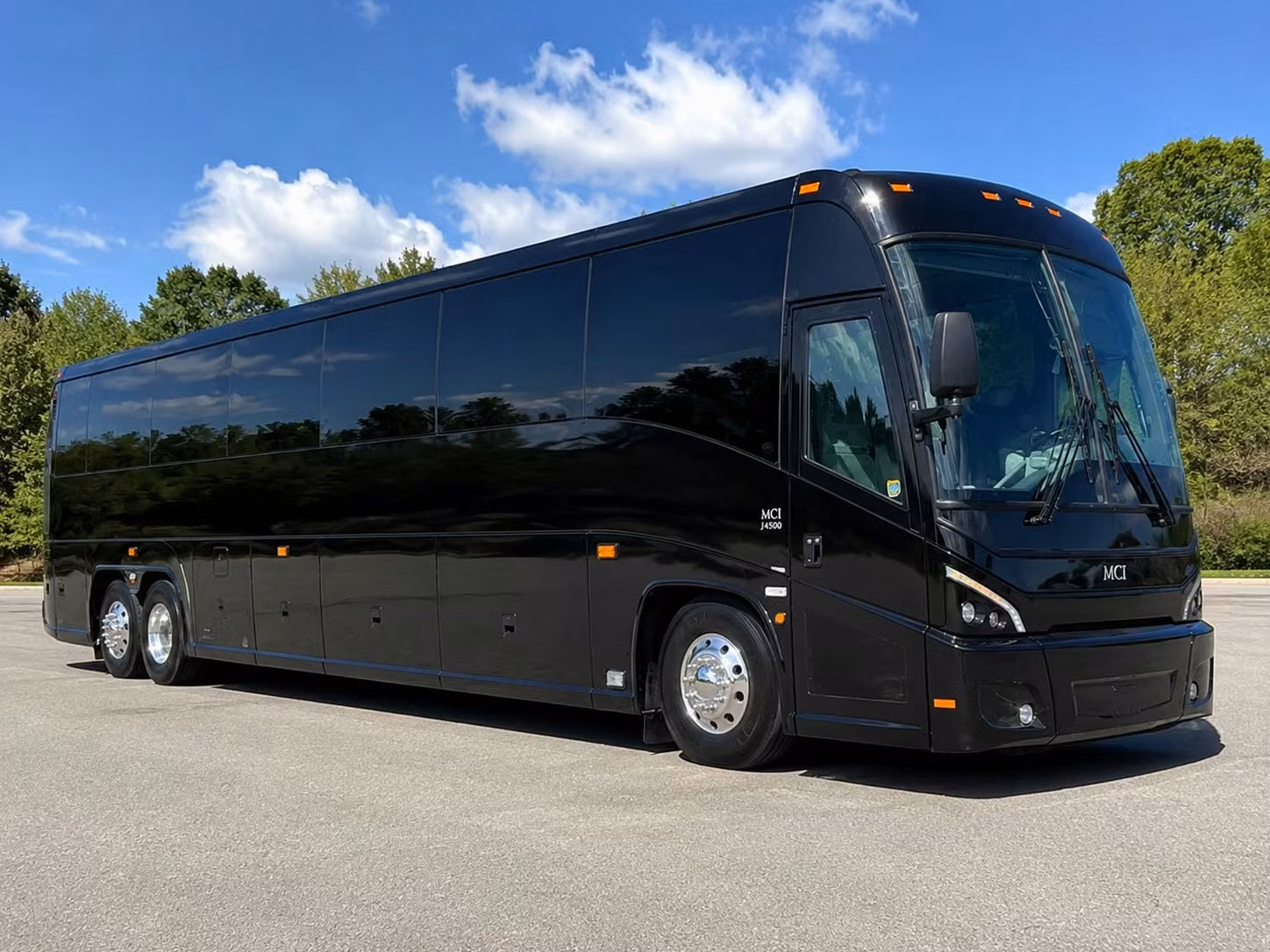corporate airport transfers to and from fresno yosemite international airport